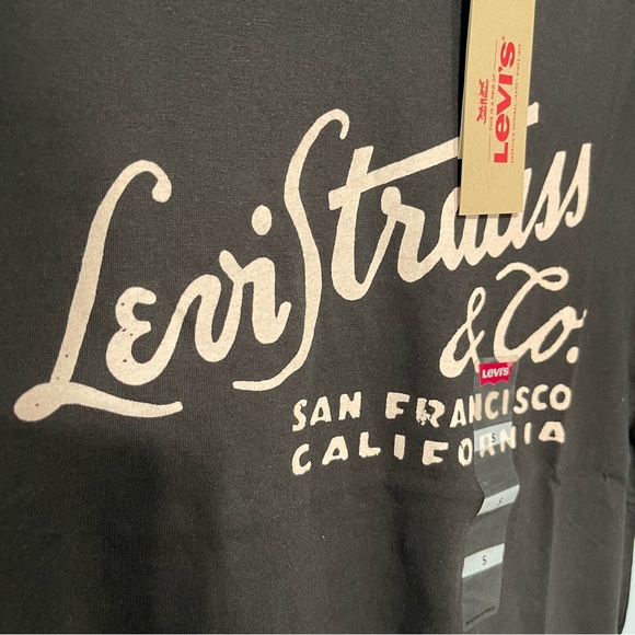 Levi's. Men's Short Sleeve Crew Neck Graphic Logo T-Shirt Black Cotton - Picture 2 of 8